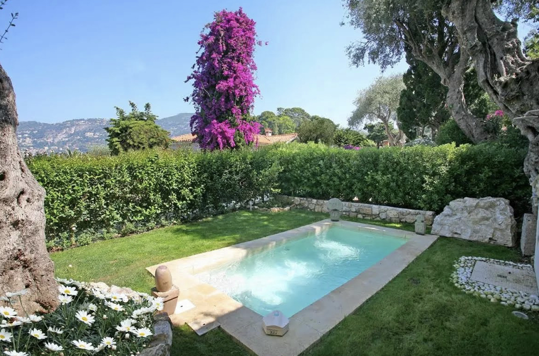 comment construire une piscine dans son jardin ?